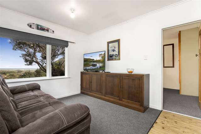 8 Tasman View Road Bethells Beach_3