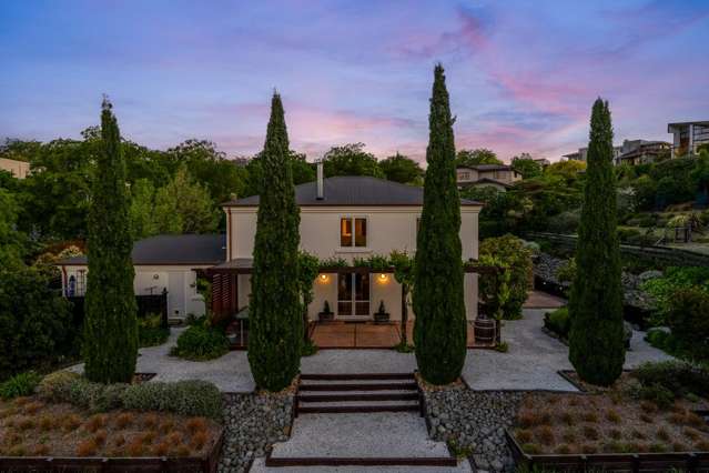 Tuscan Grandeur on Marlborough Ridge