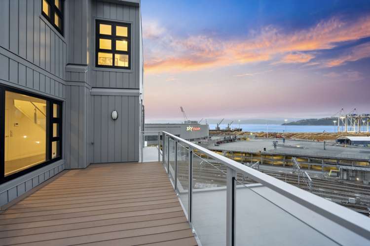 1/125 Thorndon Quay Pipitea_16