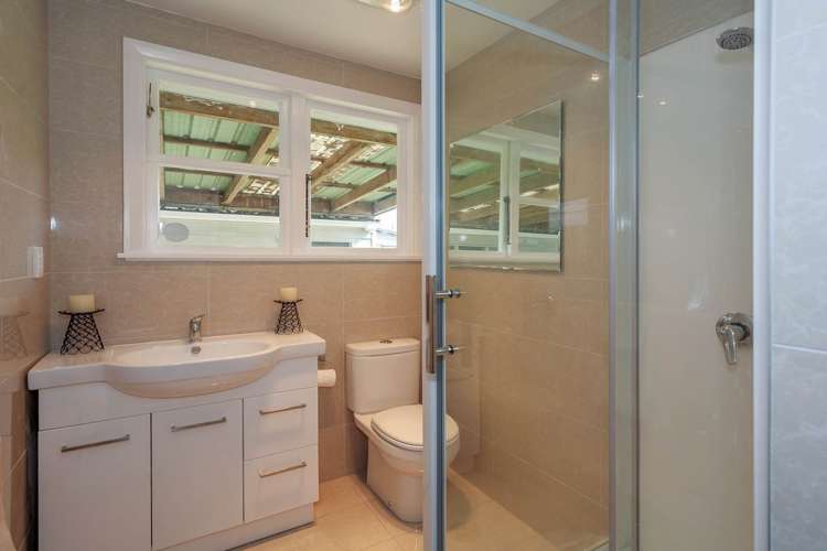 44 Caen Road Panmure_5