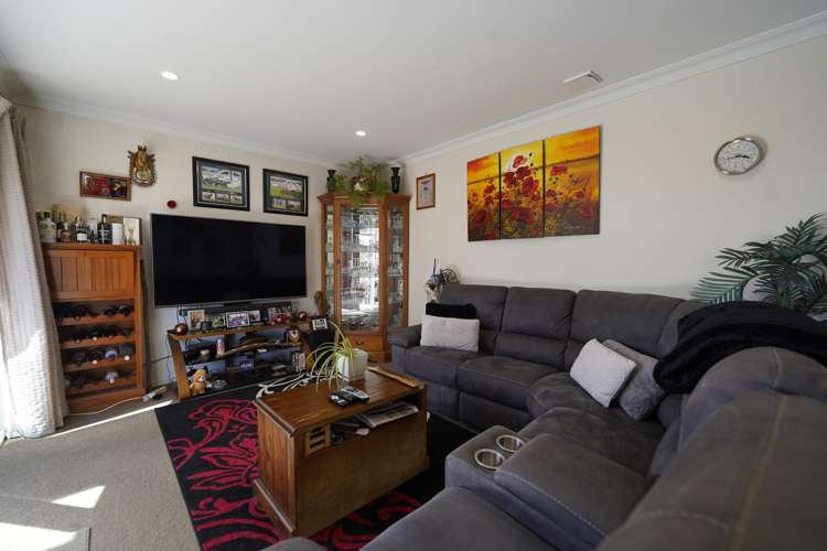 42 Waratah Street Matua_19