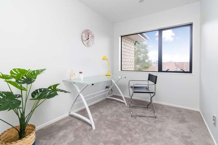 71a Solar Road Glen Eden_15