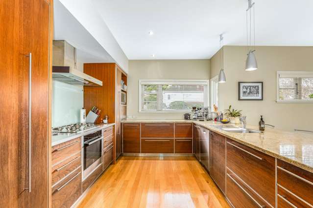 33 Cheviot Road Lowry Bay_3