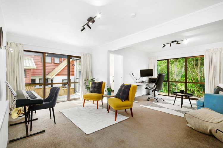 6 Duval Grove Tawa_10