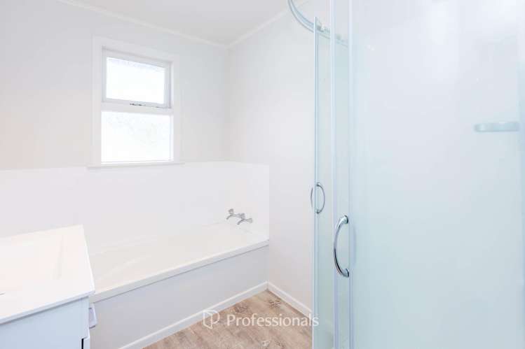 21 Totara Park Road Clouston Park_7