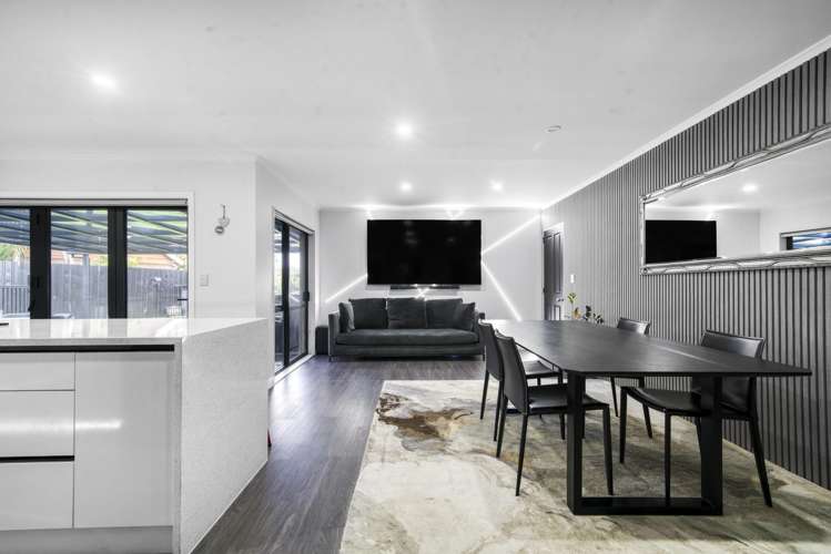 20 Gairloch Place Wattle Downs_11