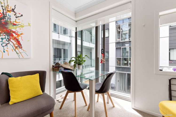 2M/15 Nelson Street City Centre_3