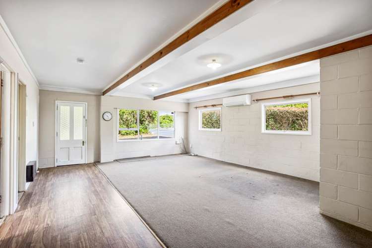 623 Glenfield Road Totara Vale_18