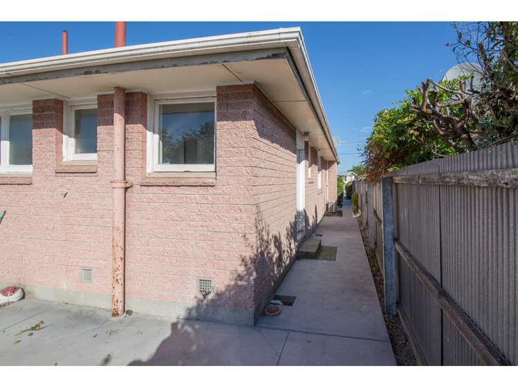 239 Shortland Street Aranui_12