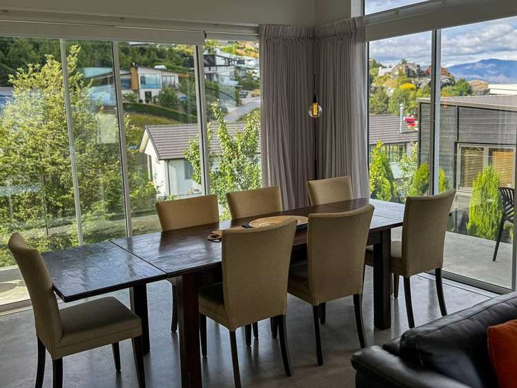 7 St Samantha Lane Queenstown_6