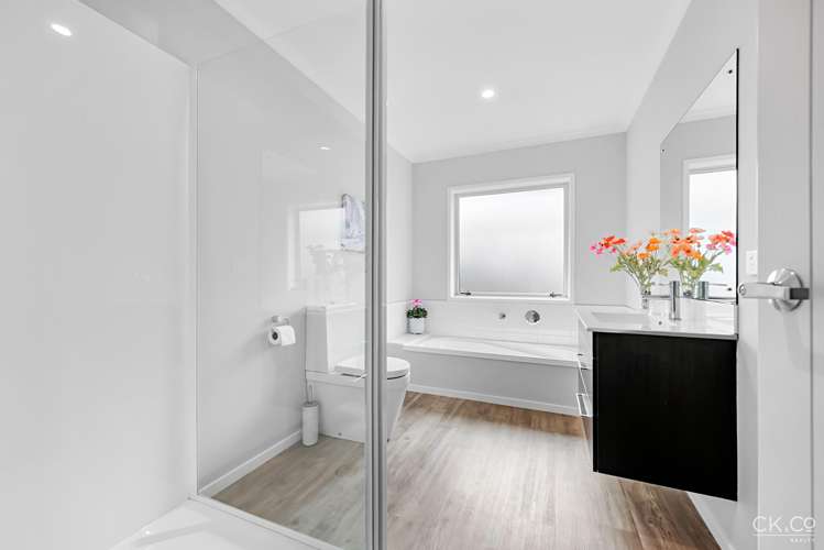 12 Passchendaele Grove Trentham_15