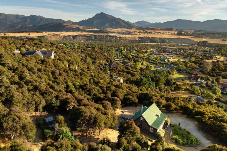 9 Goldie Lane Albert Town_13