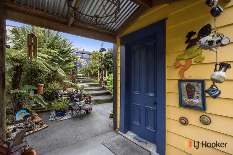 14 Banks Lane Waikino_17