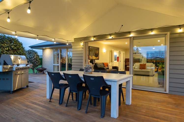 25 Roots Street East Feilding_15