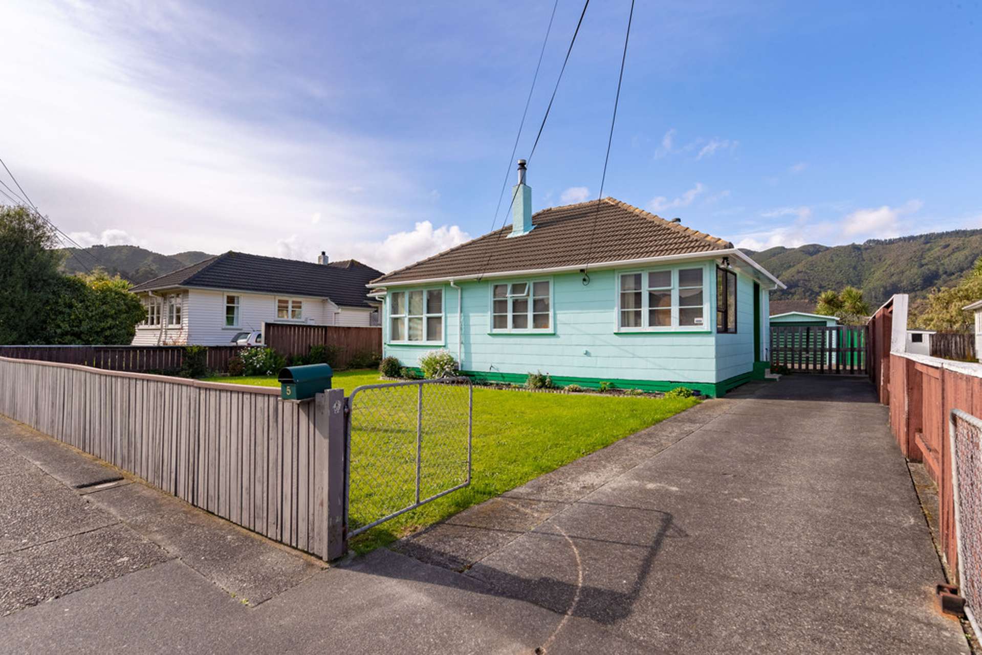 5 Strand Crescent Naenae_0