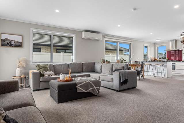 15 Kakariki Drive Coastlands_1