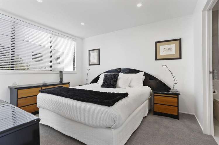 3E/175 Hurstmere Road Takapuna_7