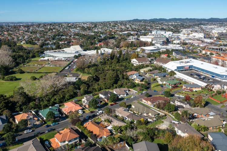 16 Millstream Drive Henderson_11