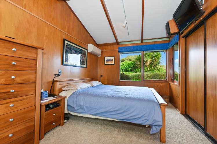 1040 River Road Queenwood_11