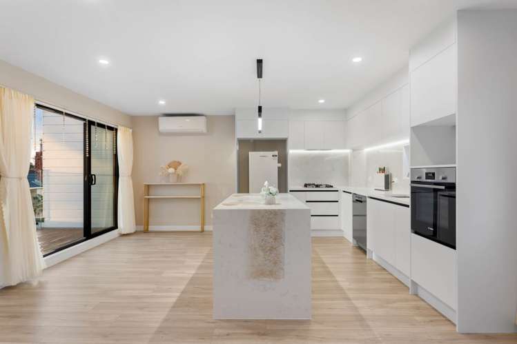 126 Kervil Avenue Te Atatu Peninsula_6