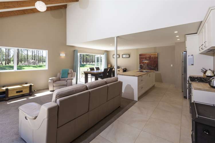 2279 South Eyre Road West Eyreton_28