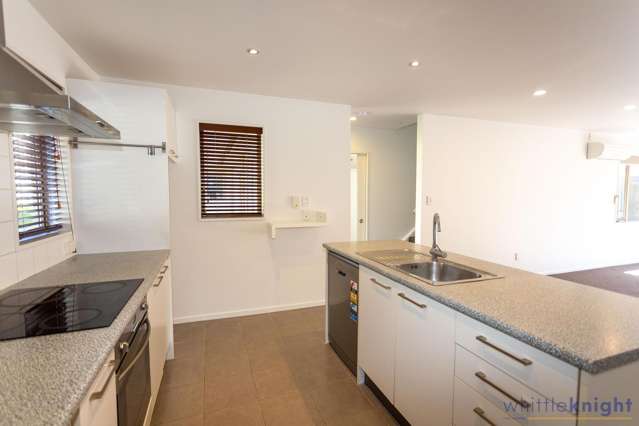 2/65 Brockworth Place Riccarton_4