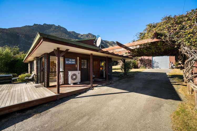 4 Hodgkinson Street, John Creek Lake Hawea_32