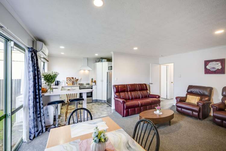 2/13 Ted Harpur Place Onekawa_2