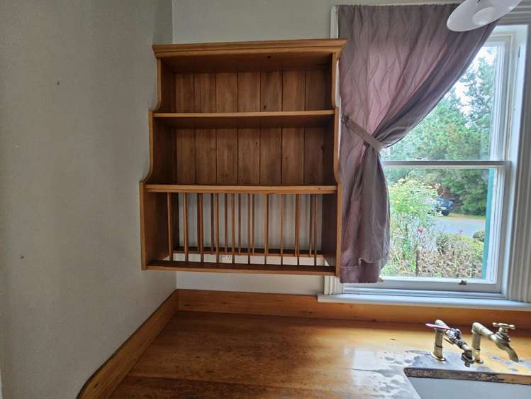 74 Riverbank Road_5