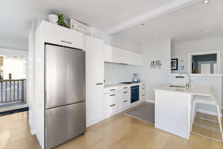 33 Fairlands Avenue_5