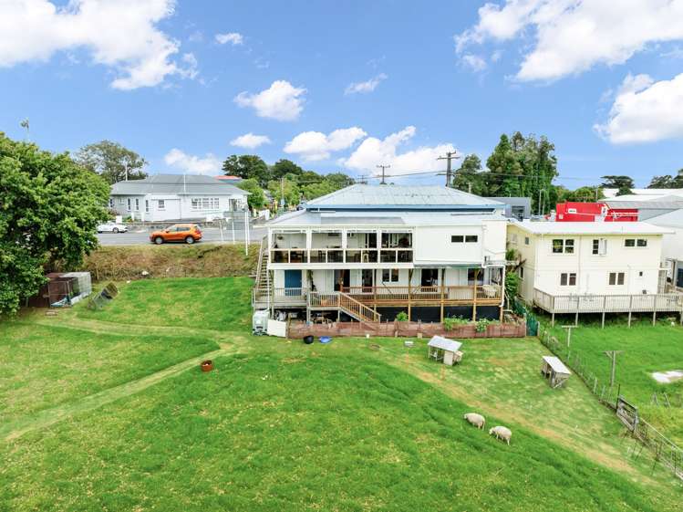 141 Hurndall Street East Maungaturoto_35