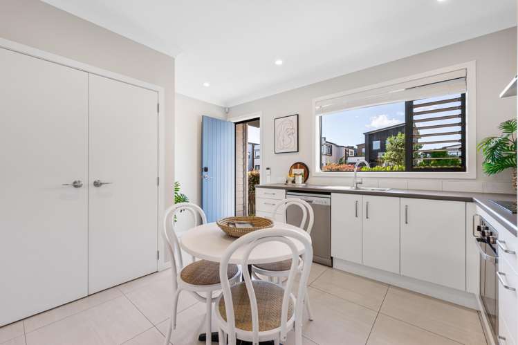 65 Glidepath Road Hobsonville_10