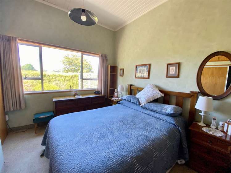 11 Macandrew Street Owaka_19