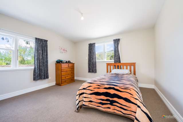 123 Upper Fitzherbert Road Wainuiomata_4