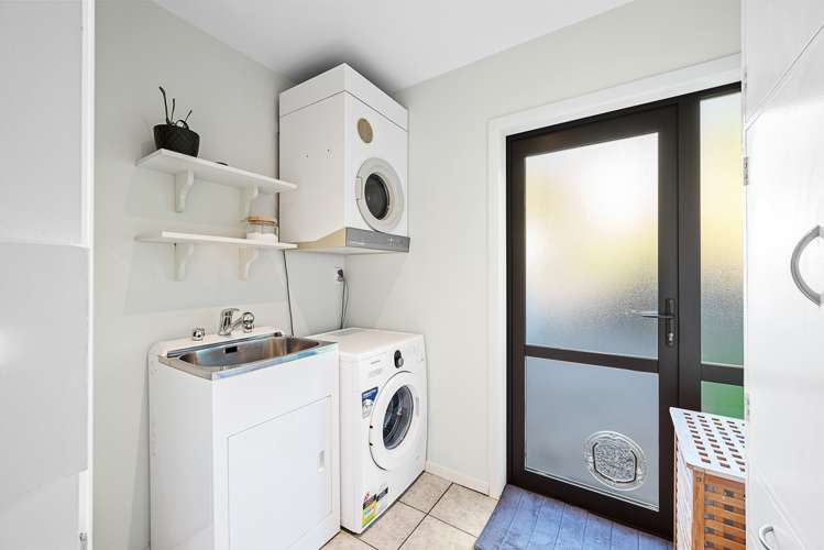 102 Waikawa Road Picton_15