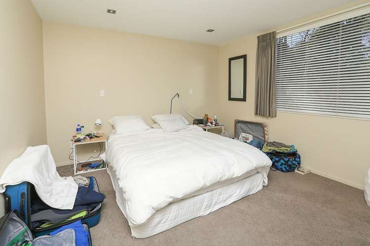 656a River Road Chartwell_11