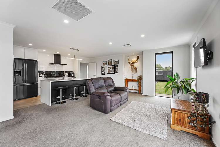 31 Corsair Crescent Burleigh_6