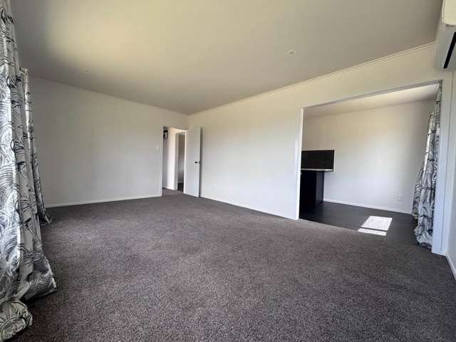 1 Ayrton Street Te Atatu South_4