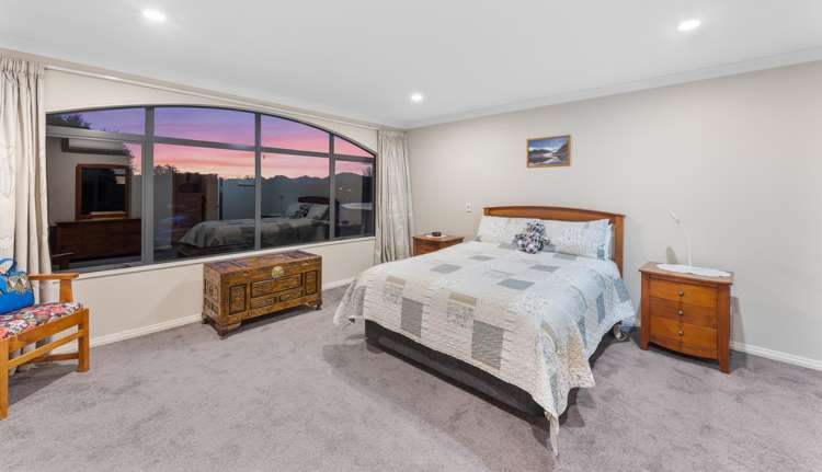 14 Nugget Grove Raumati Beach_15