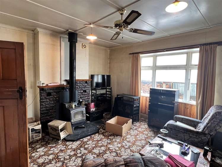 49 Shiel Street Reefton_5