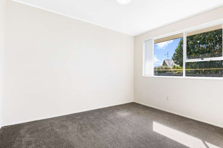 7 Bradley Place Nawton_7