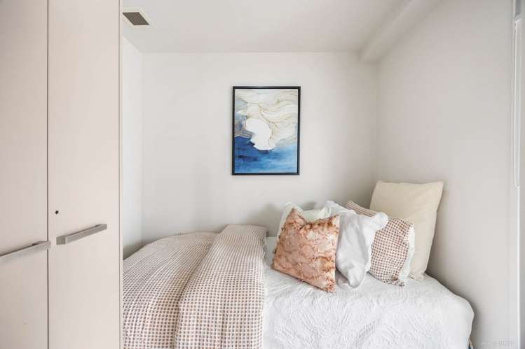 6J/208 Hobson Street_5