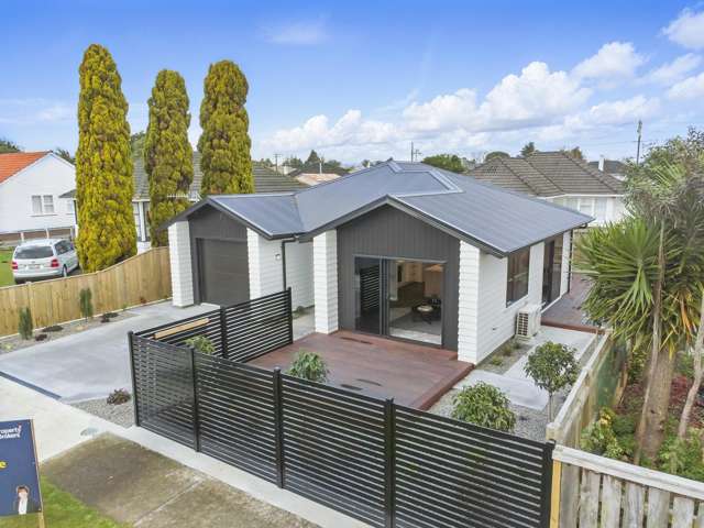 Stylish, sunny and brand new
