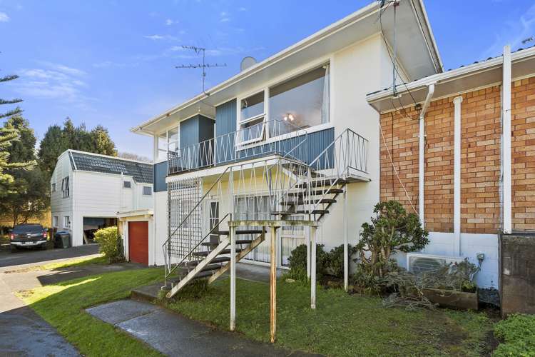 2/10 Matiere Road Onehunga_8