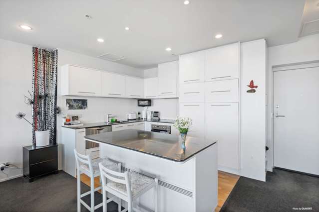 1302/18 Beach Road Auckland Central_3