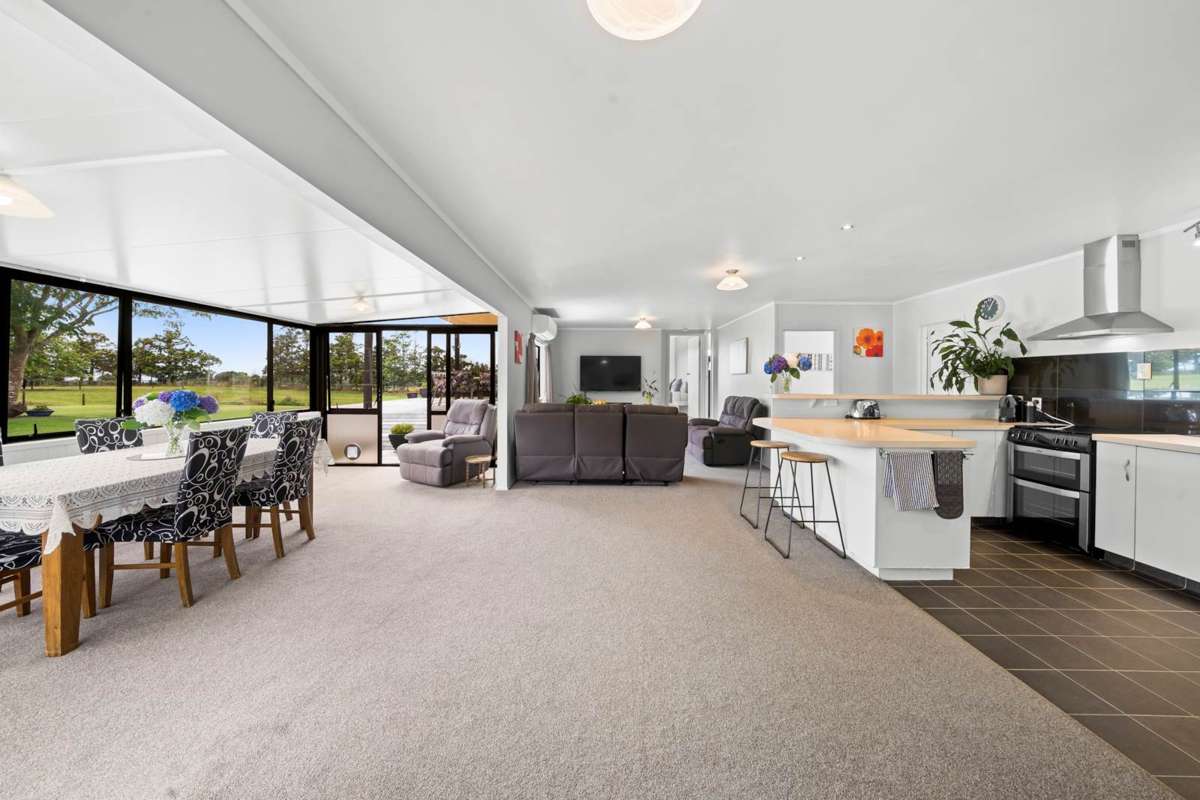 299A Clarks Beach Road_5