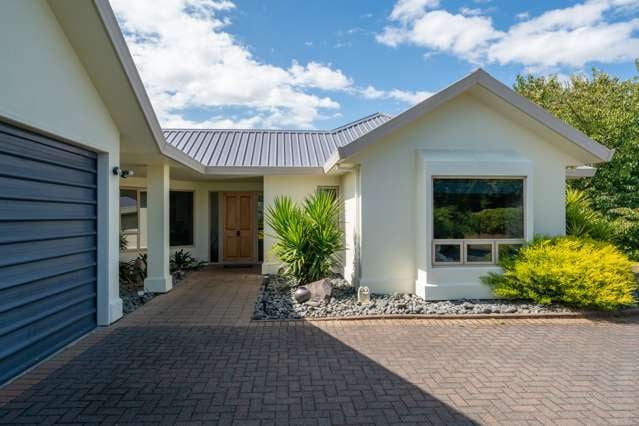 19 Robinson Terrace Rangatira Park_1