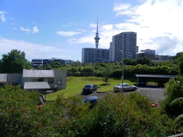 14/9 Hayden Street Freemans Bay_2
