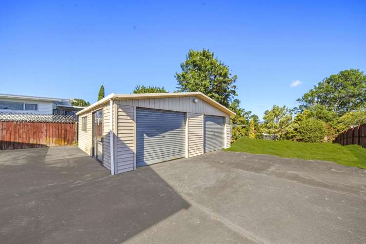 100 Edmonton Road Henderson_22