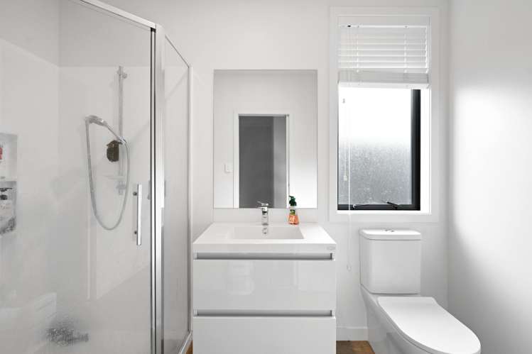 1/14 Mitcham Avenue Forest Lake_8